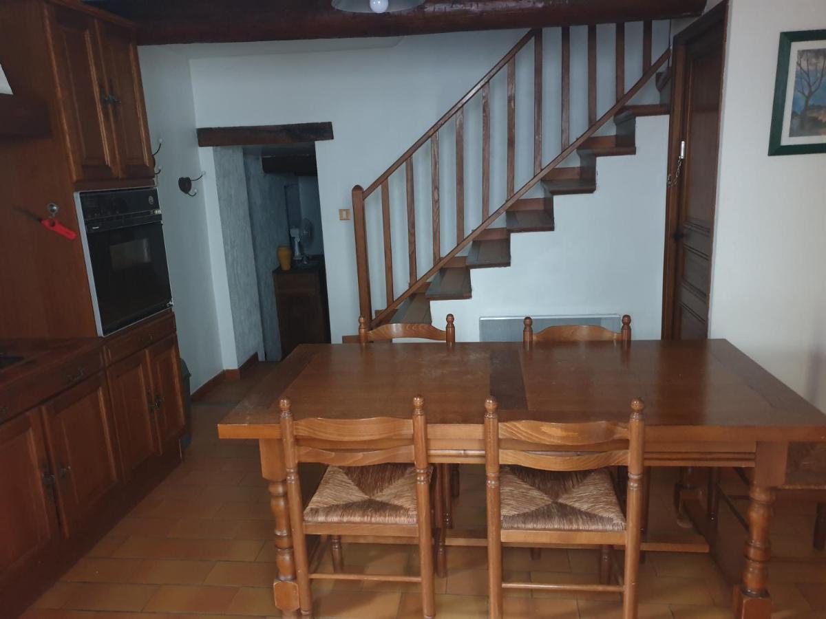 Maison De Village De 98 M2 Typiquement Provencale Pierrevert Eksteriør billede